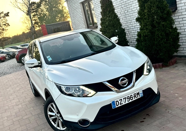 Nissan Qashqai cena 49900 przebieg: 88500, rok produkcji 2016 z Ostrołęka małe 79